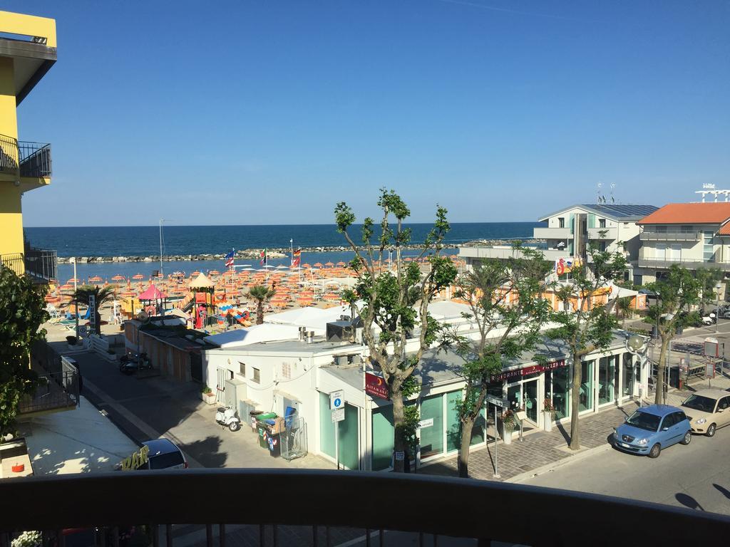 Hotel Acapulco Viserbella di Rimini 외부 사진
