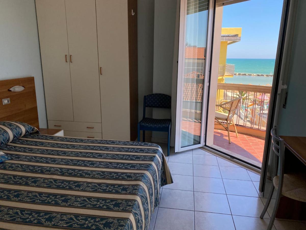 Hotel Acapulco Viserbella di Rimini 외부 사진
