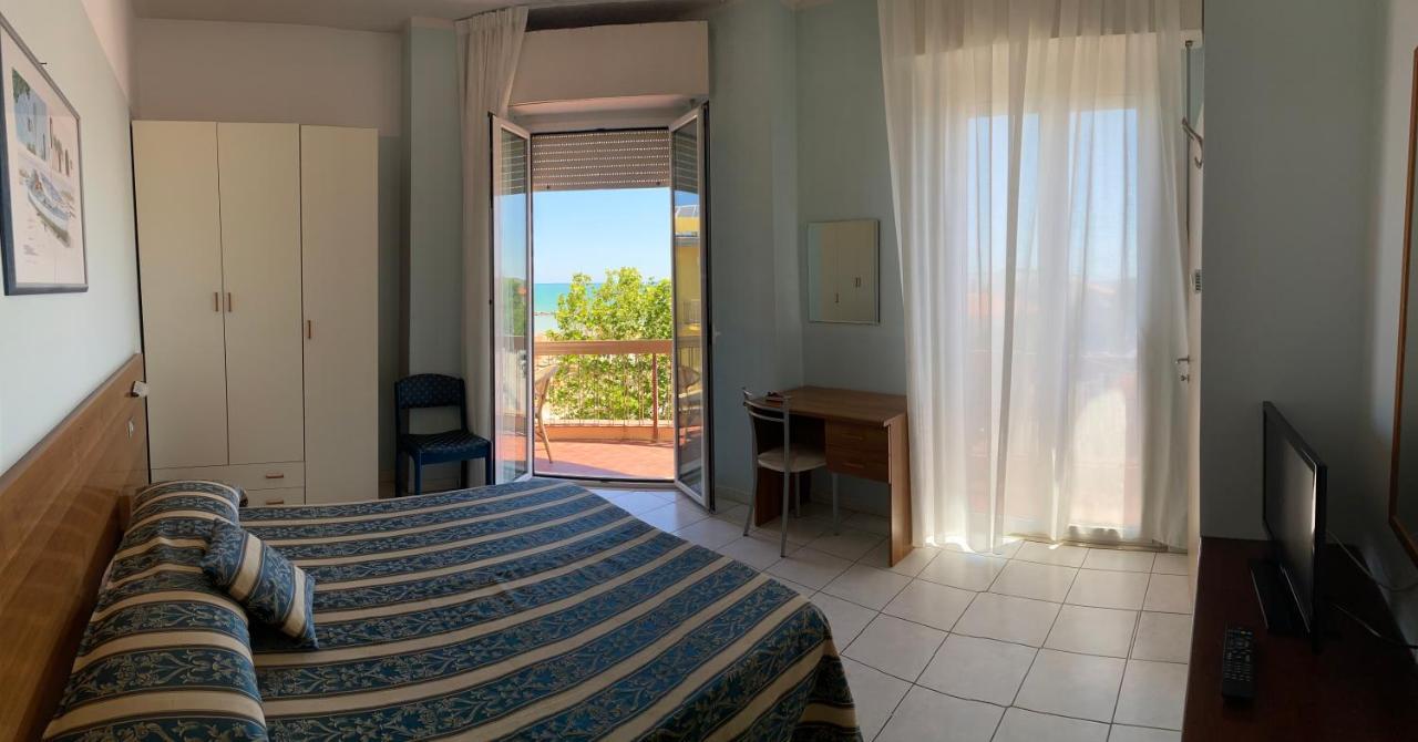 Hotel Acapulco Viserbella di Rimini 외부 사진